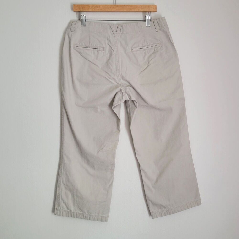 Columbia Women’s Capri Pants Size 10 Beige Small Stains Outdoor Hike Camp Travel - Picture 2 of 11